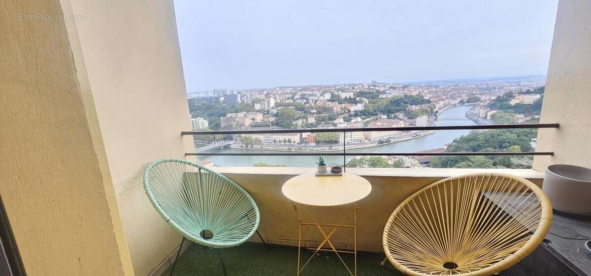 Appartement à LYON-9E