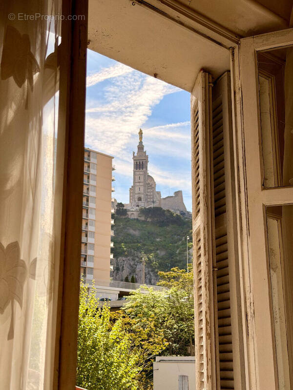 Appartement à MARSEILLE-7E