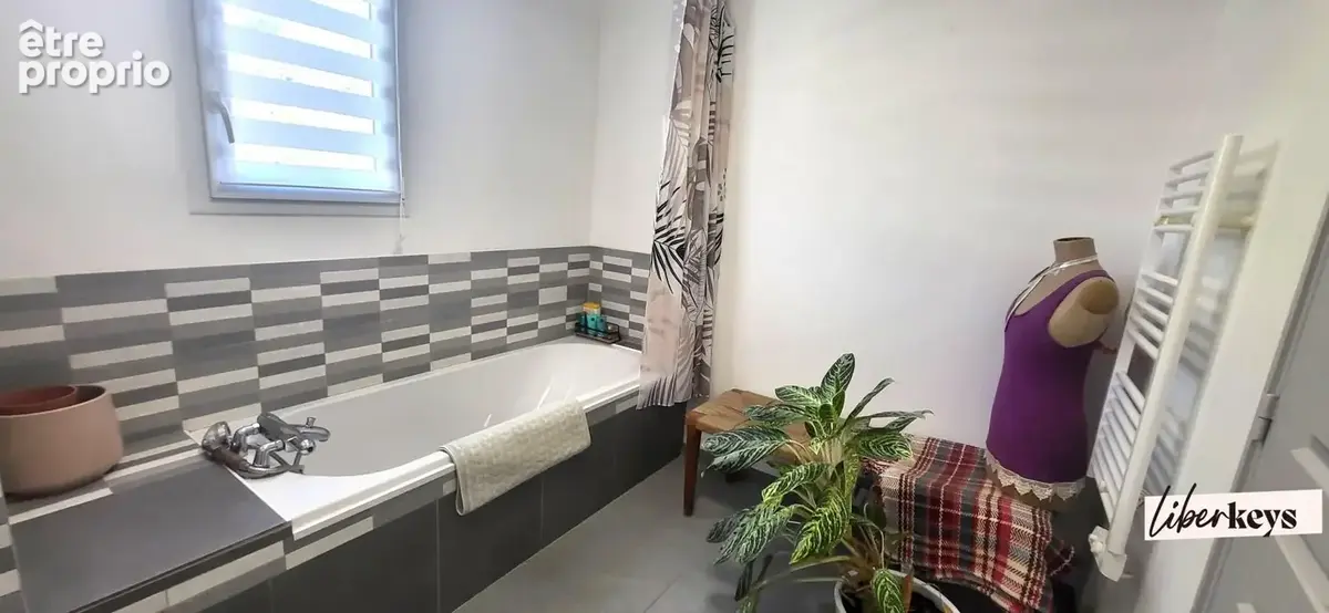 CALVISSON - VILLA 112 m2 - 3 chambre -  Piscine - photo 12