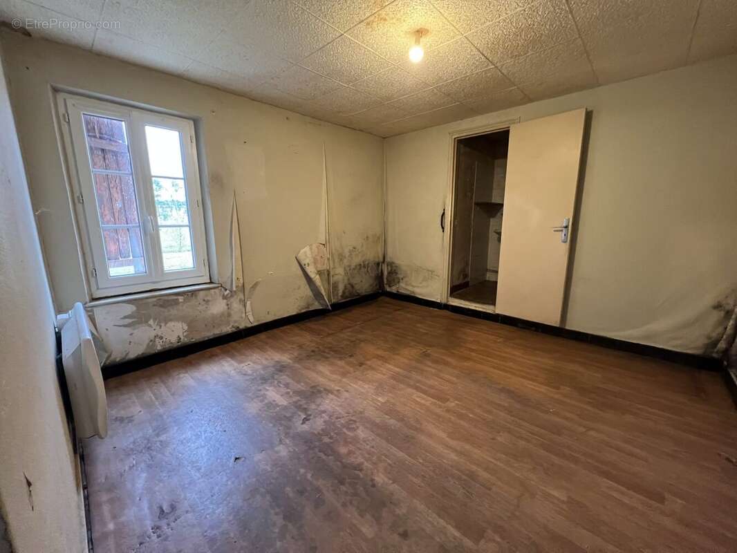 Maison à MEZIDON-CANON