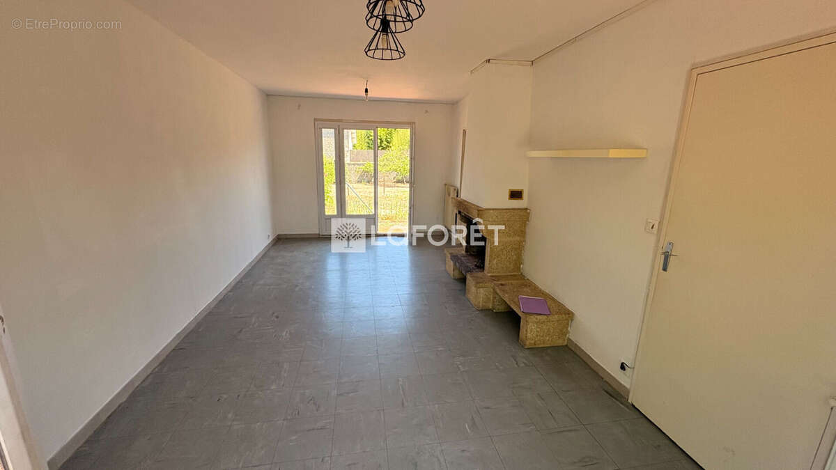 Maison Gaillan En Medoc 5 pièce(s) 86 m2 - photo 3