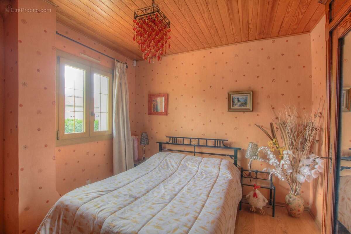 Maison à VETRAZ-MONTHOUX