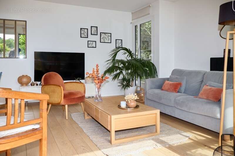 Appartement à JOUY-EN-JOSAS