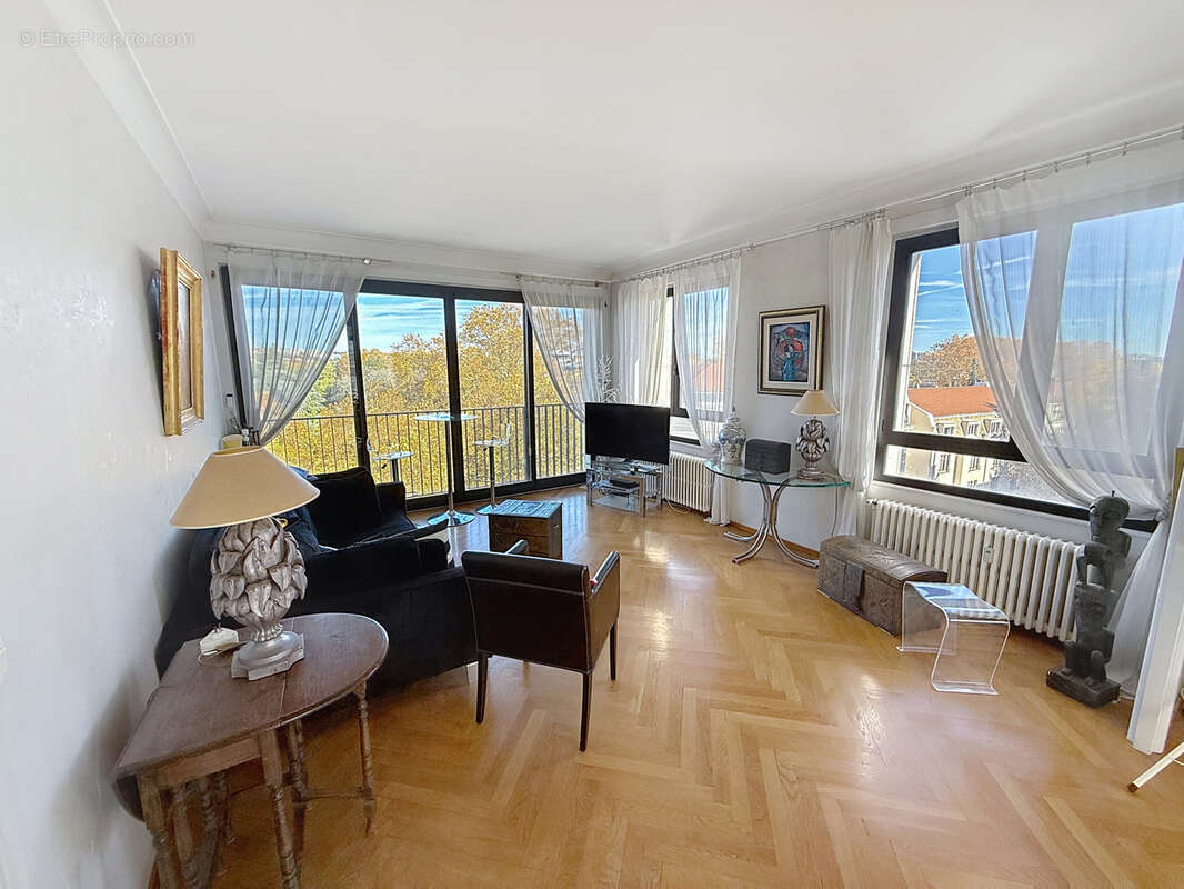 Appartement à LYON-6E