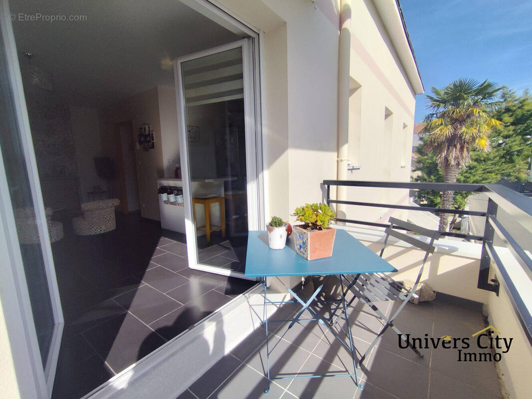 Appartement à INDRE