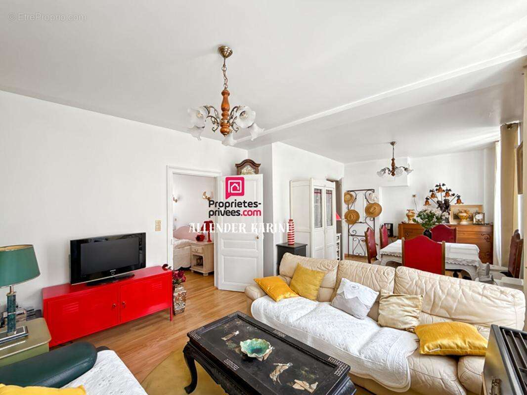 Maison à VILLENEUVE-L&#039;ARCHEVEQUE