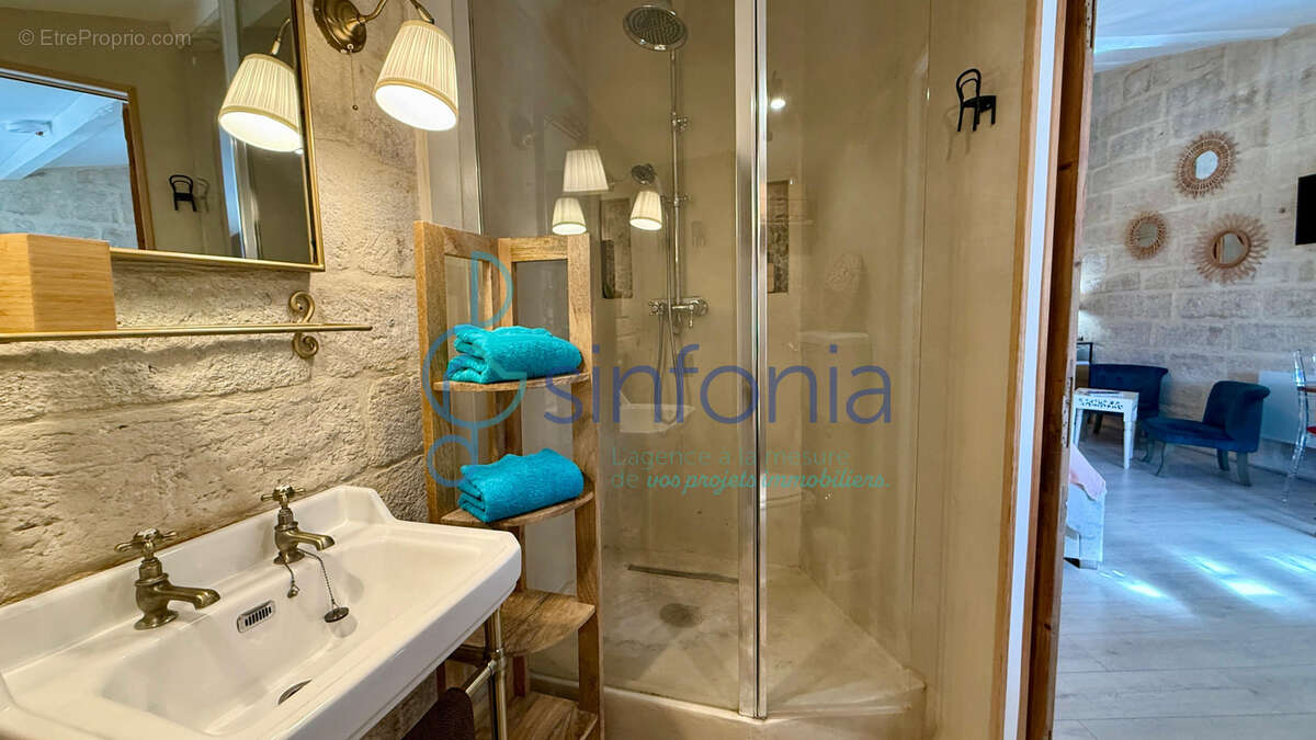 Appartement à UZES