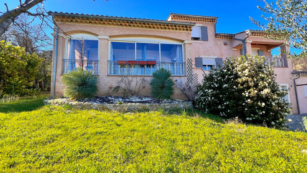 Maison à CHATEAU-ARNOUX-SAINT-AUBAN