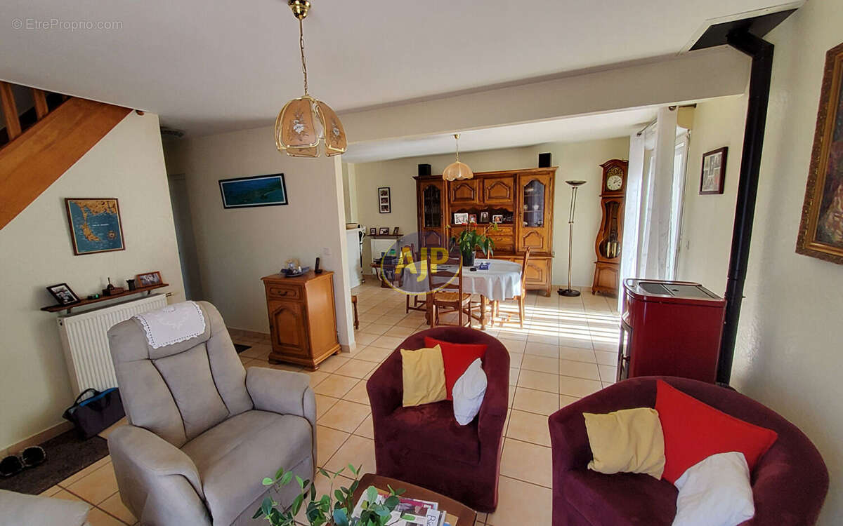 Maison à SAINT-GONNERY