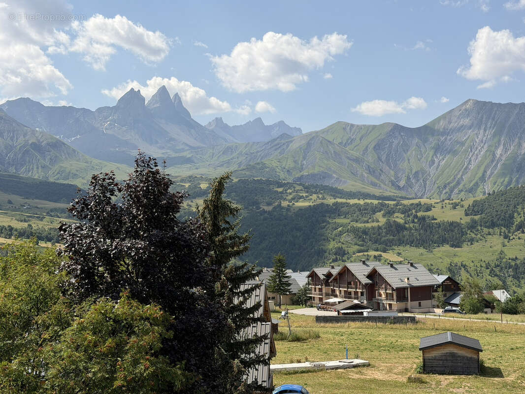 Emplacement idéal pour ce chalet au pied des pistes de ski ! - photo 26