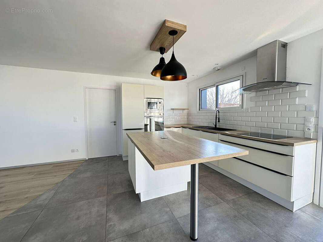 Maison à LA CHAPELLE-PALLUAU