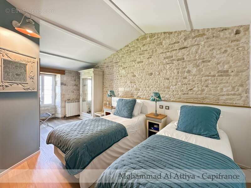 Magnifique propriété familiale avec gîte, studio et piscine à quelques minutes de La Rochelle (17) - photo 16