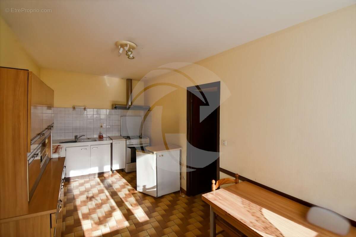 Maison à NEGREPELISSE