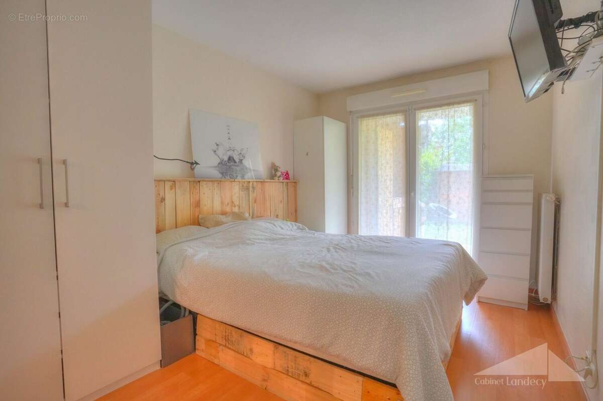 Appartement à SERGY