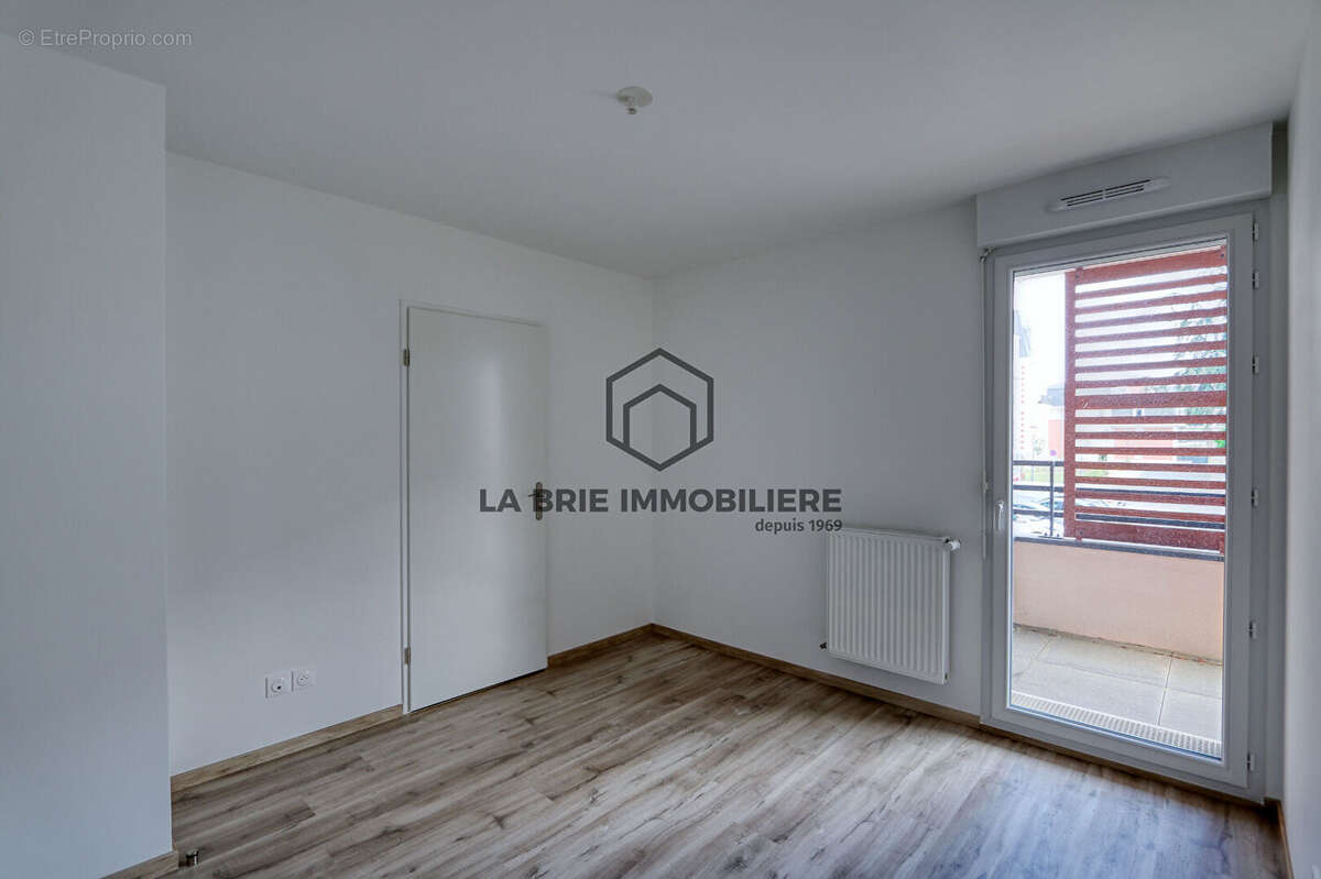 Appartement à EMERAINVILLE