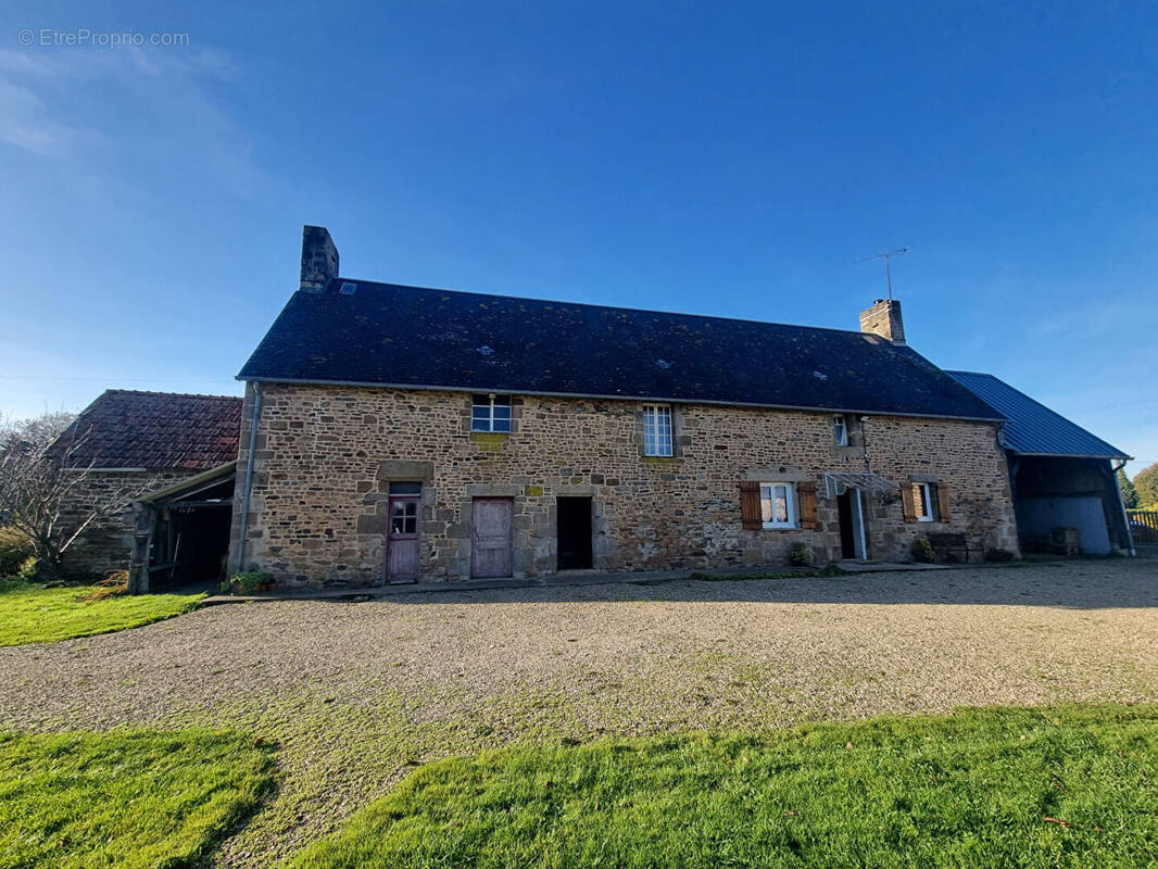 Maison à DUCEY