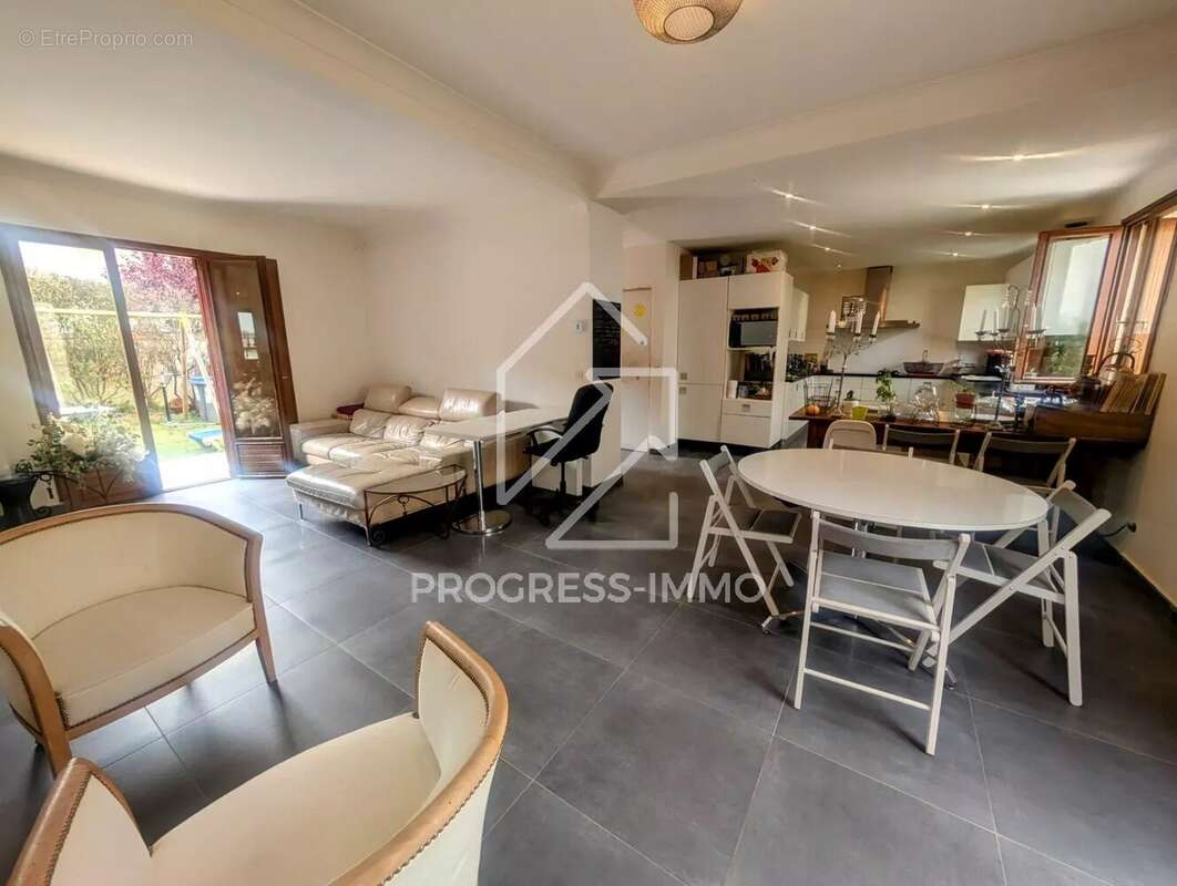 Maison à JOINVILLE-LE-PONT