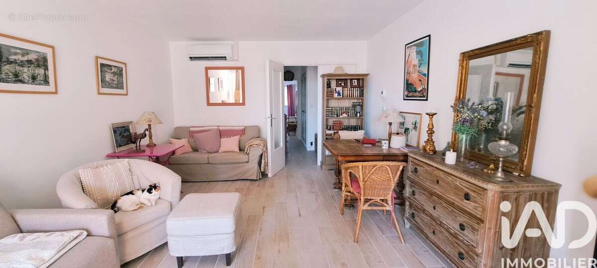 Photo 2 - Appartement à SAINT-RAPHAEL