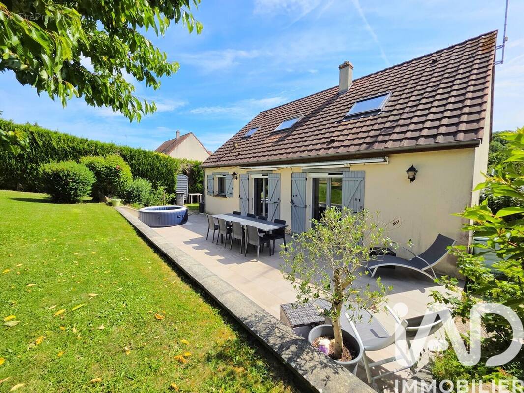 Photo 1 - Maison à GASVILLE-OISEME