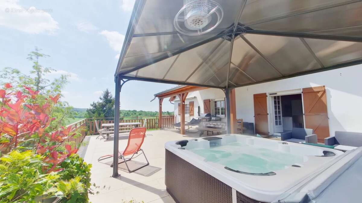 Ensemble immobilier avec cadre idyllique - photo 3