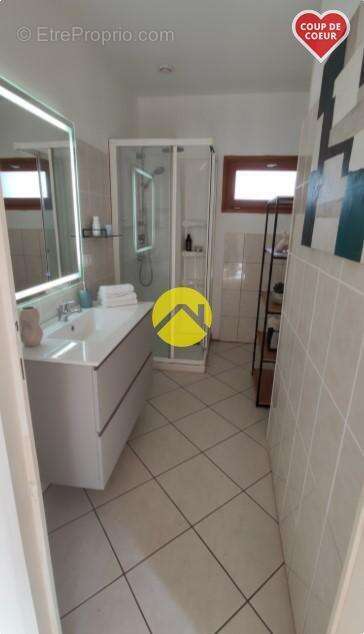 Maison à LE VEURDRE