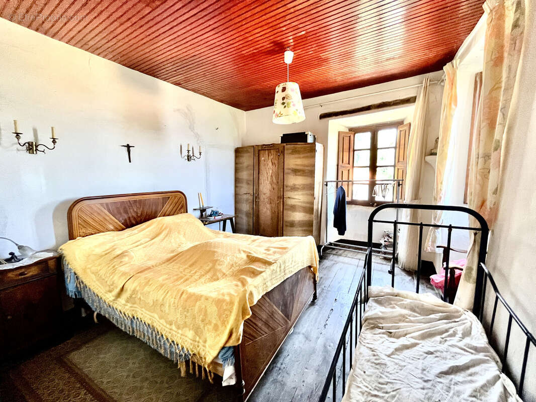 Appartement à VALLE-DI-ROSTINO