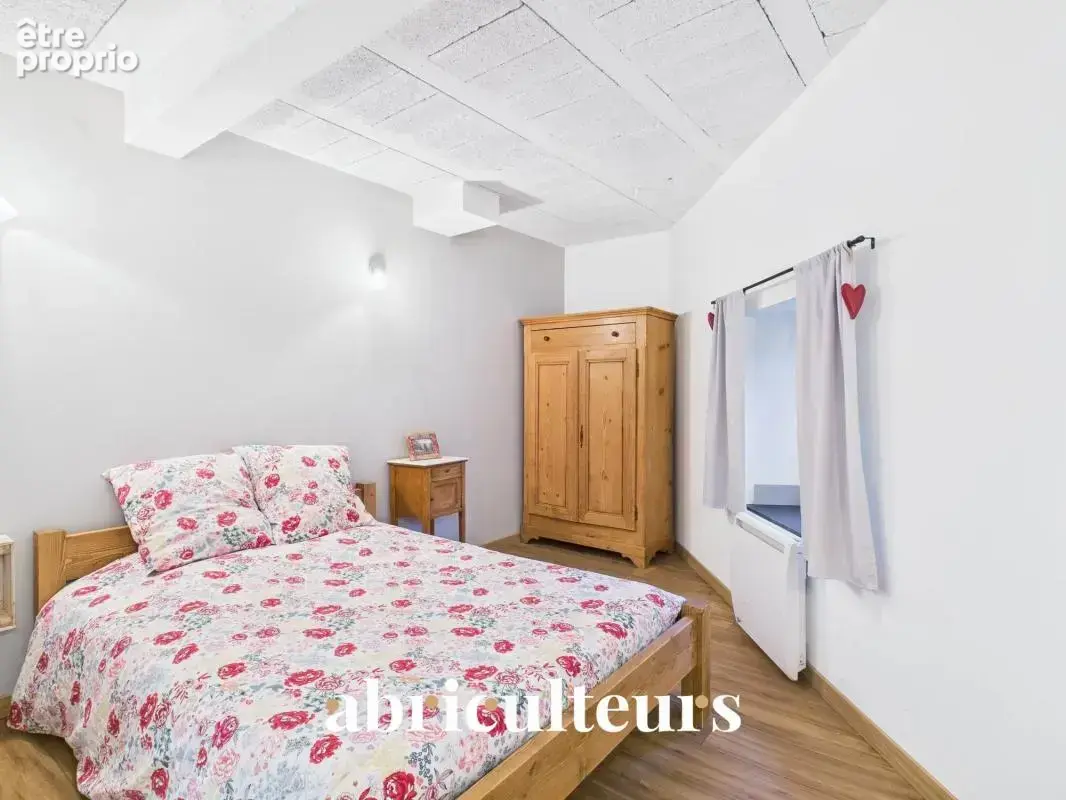 Propriété de caractère rénové et dans un environnement verdoyant en vente à  Charvonnex Annecy (74370) - photo 15