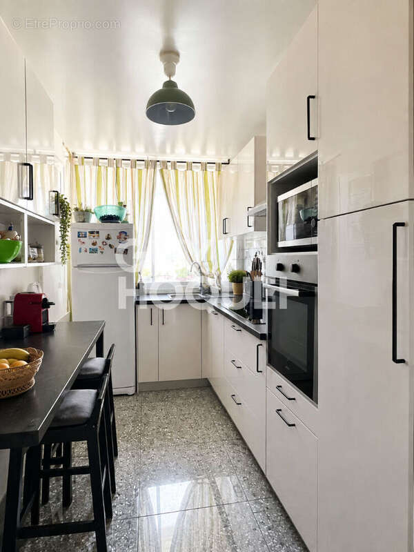 Appartement 4 pièces à vendre à Massy - photo 2