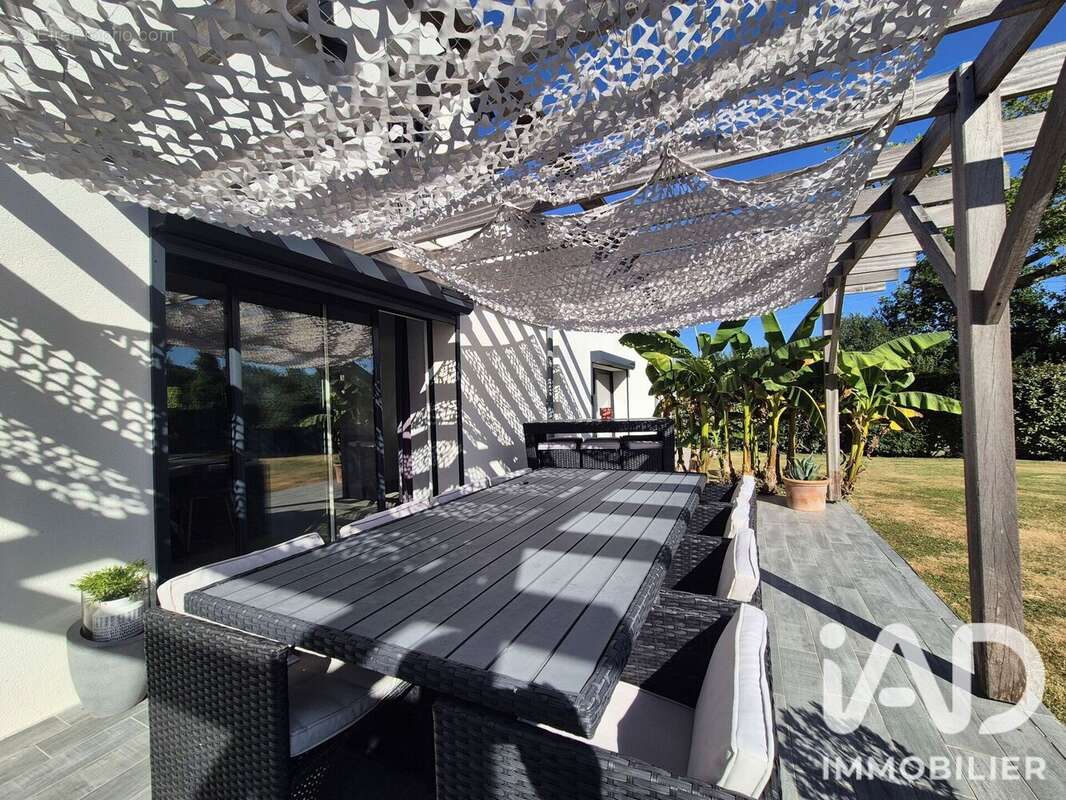 Maison 178 m² à Blain  - photo 2
