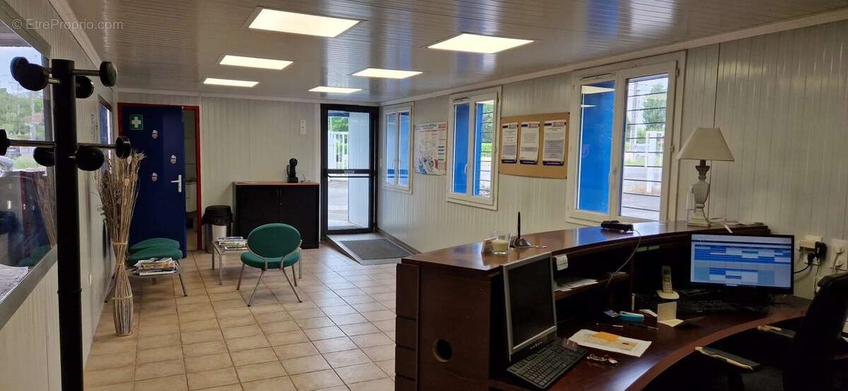 Commerce à L&#039;ISLE-JOURDAIN