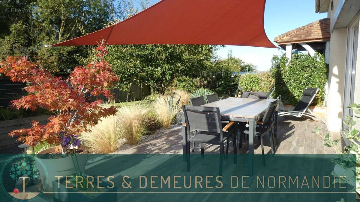 Maison à SAINT-MARTIN-EN-CAMPAGNE