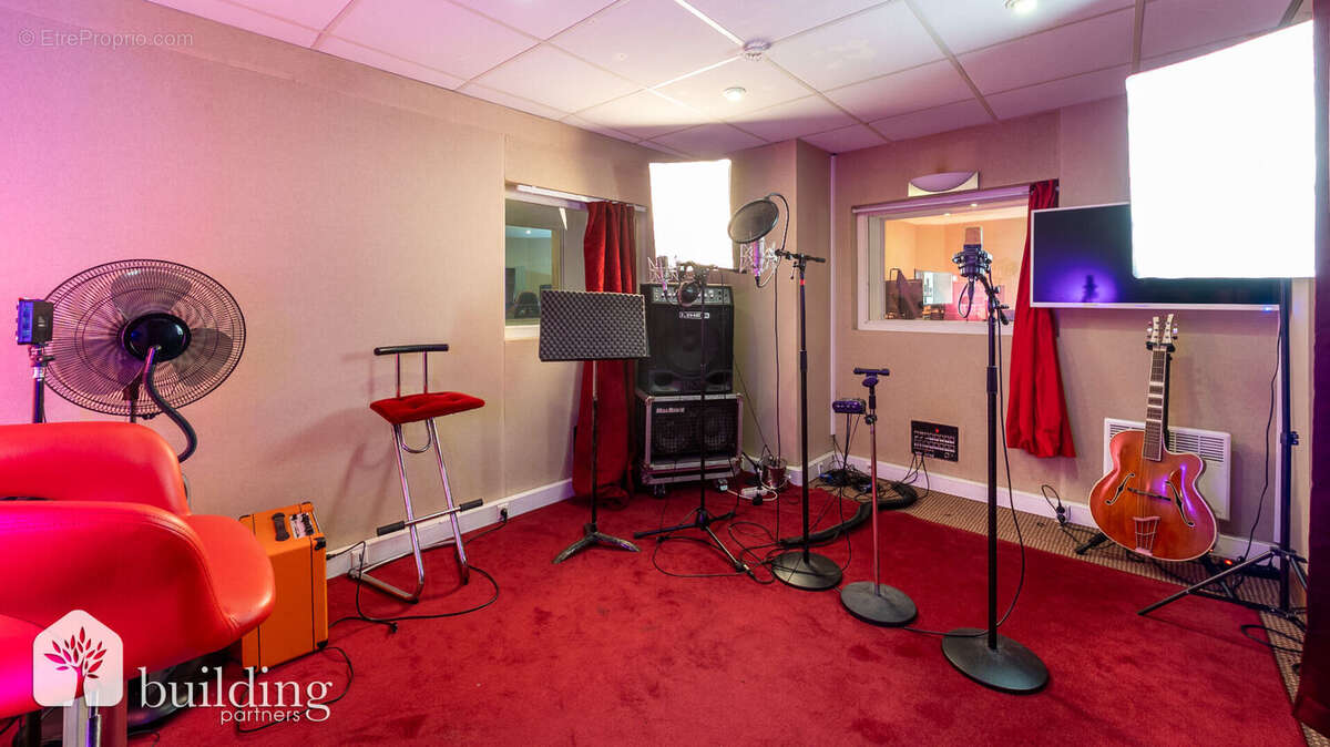 Commerce à PARIS-17E