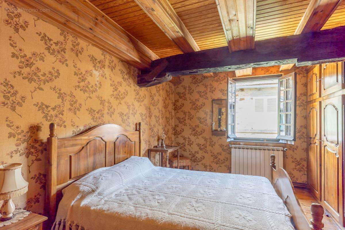 Maison 227 m² Sauveterre-de-Rouergue - Jardin au calme - photo 10
