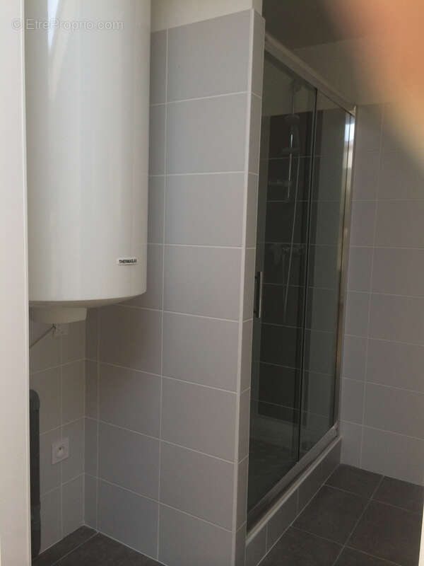 Genas, T2 de 30 m2 - photo 6