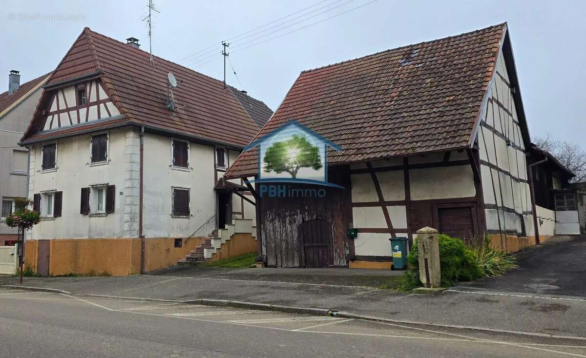 Maison à DANNEMARIE