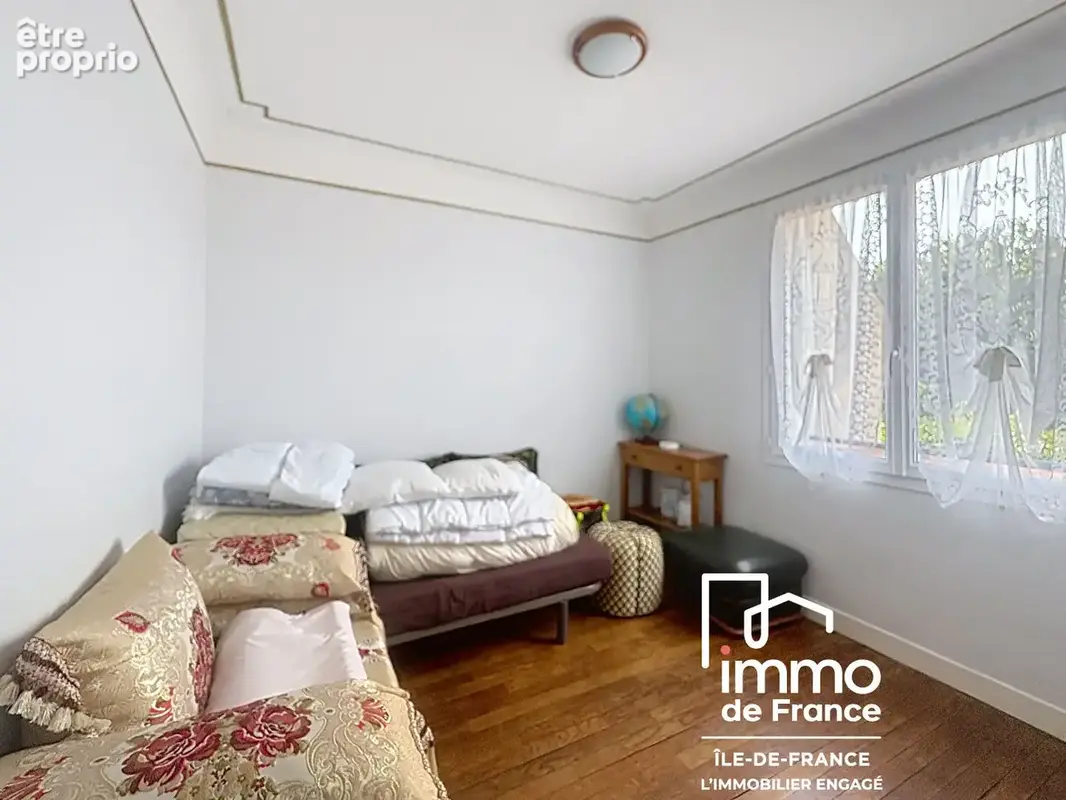 Maison familiale 5 pièces  Centre-ville du Blanc-Mesnill terrain 311 m2 - photo 12