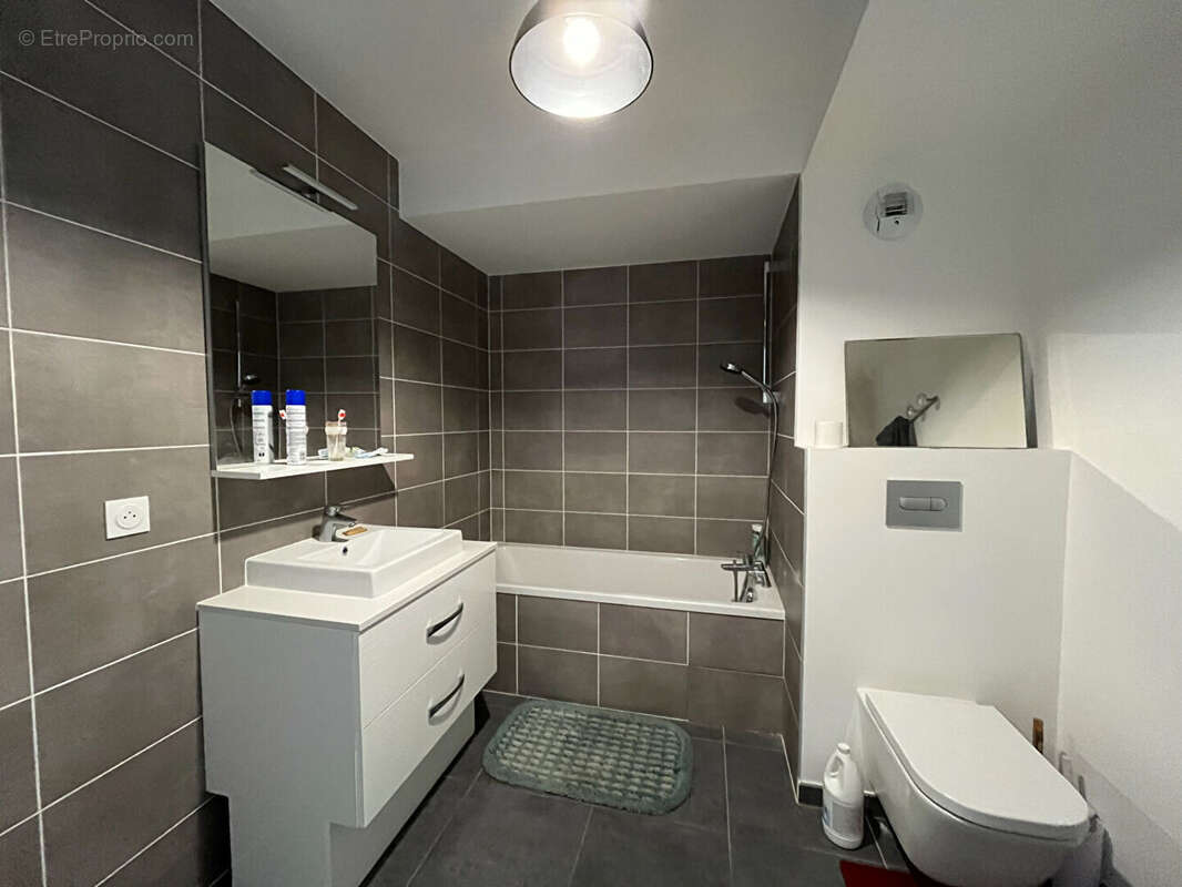 Appartement à MOIRANS