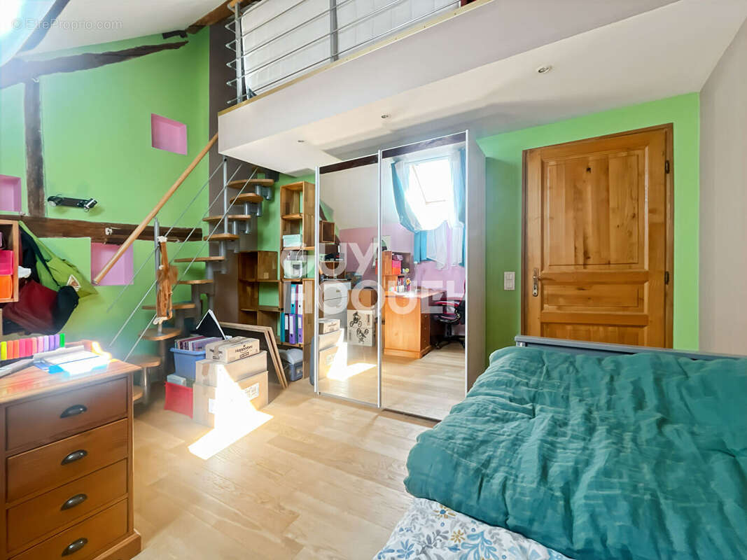 Maison à FONTENAY-TRESIGNY