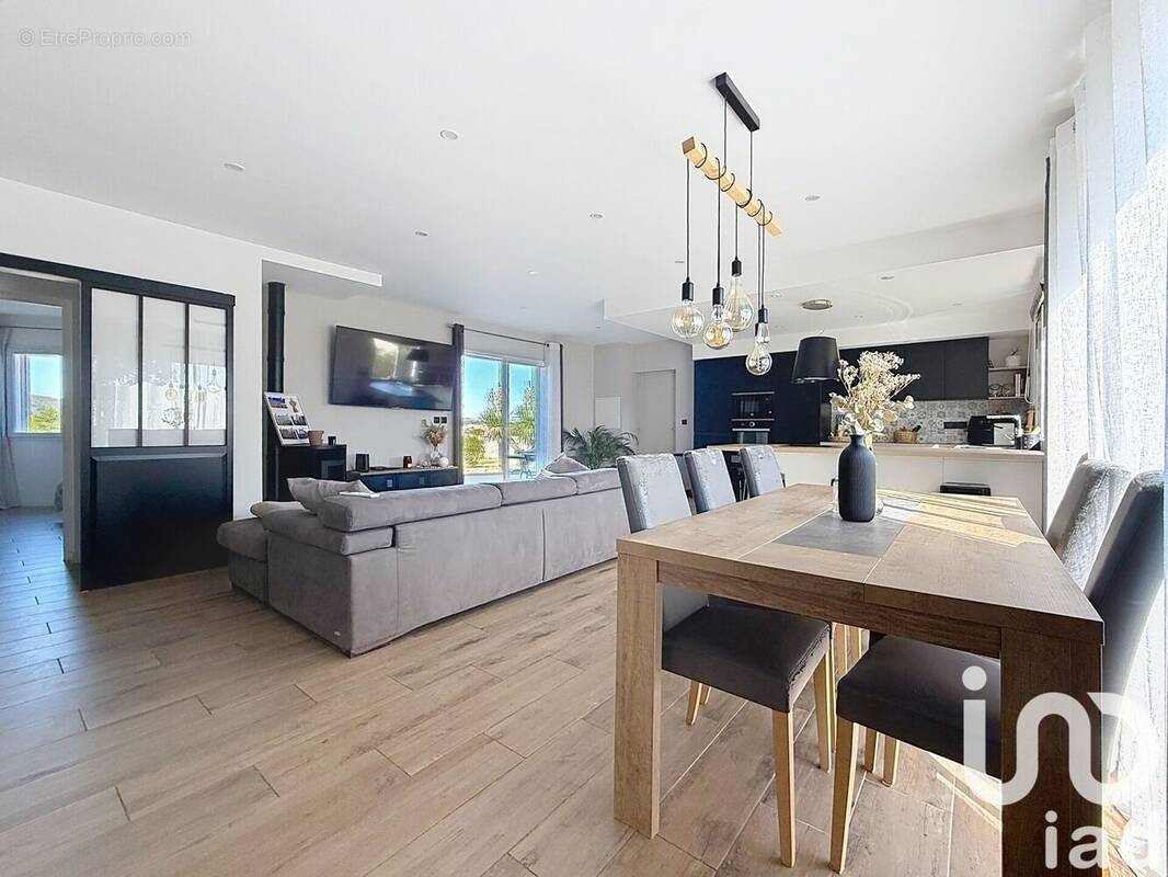 Photo 1 - Maison à POUSSAN