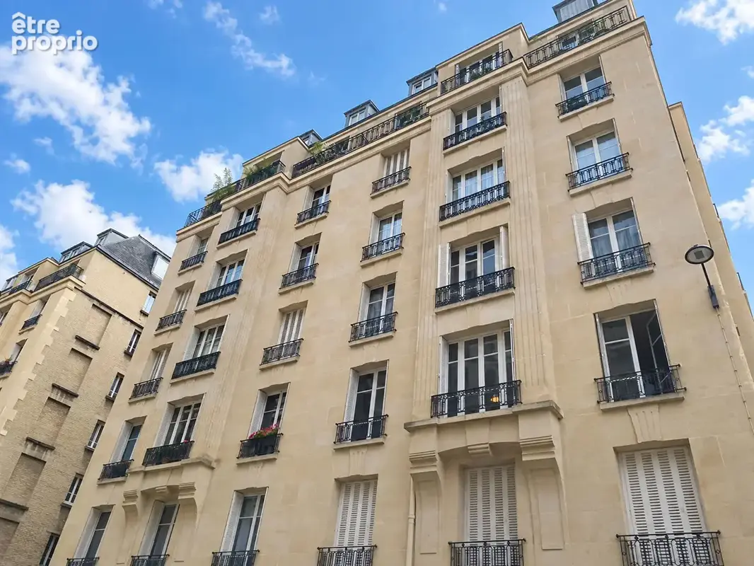 Appartement à PARIS-14E