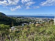 Terrain à SAINT-DENIS