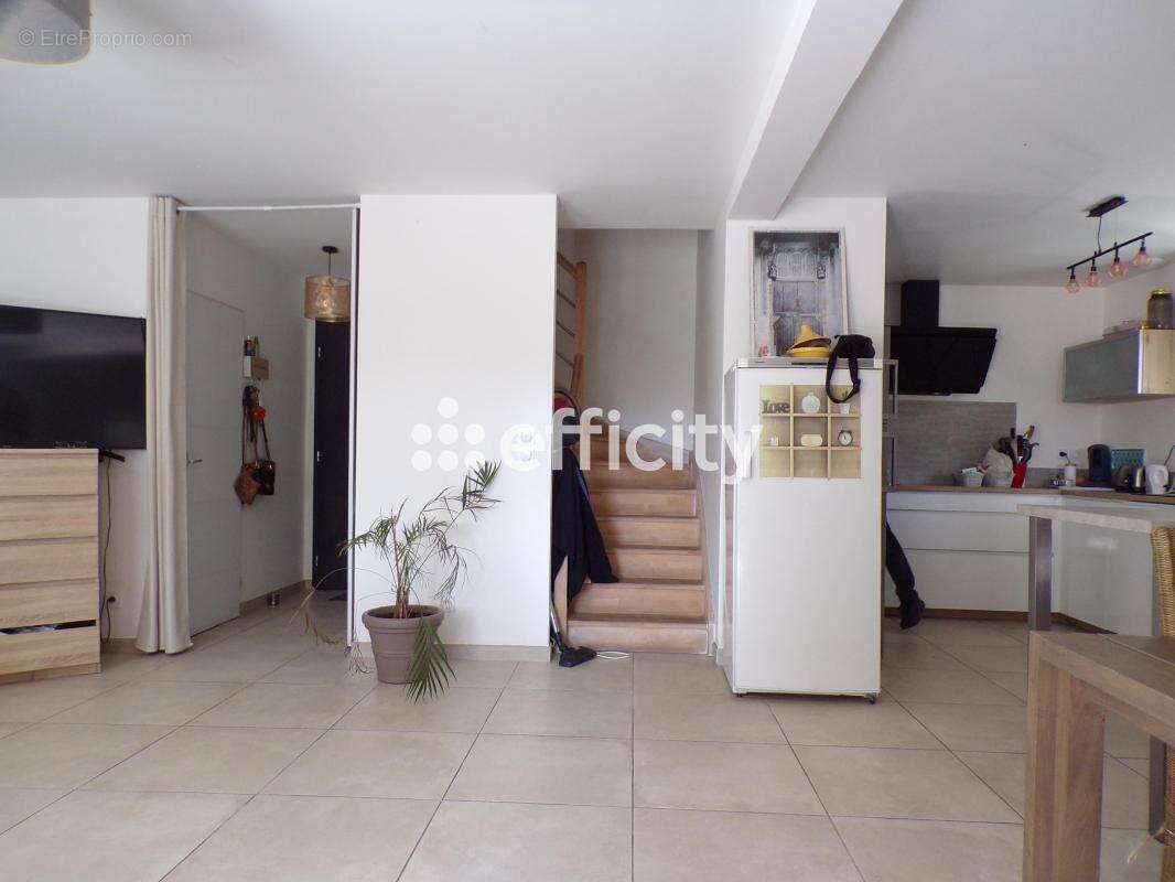 Maison à SORGUES
