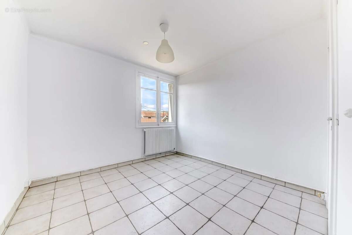 Appartement à LYON-8E