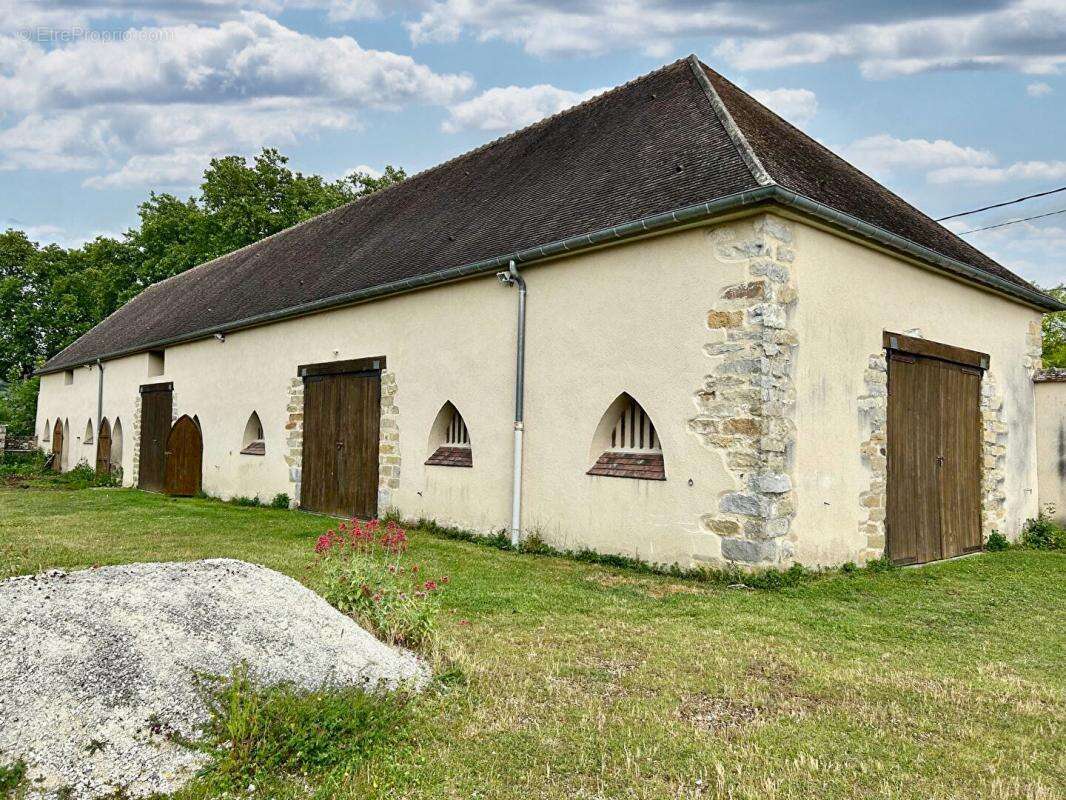 Maison à BAZOCHES-LES-BRAY