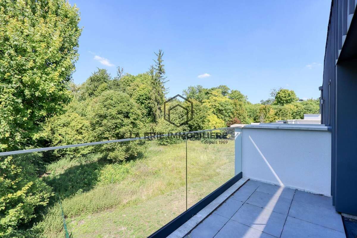 Appartement 60 m² à Dammarie-Les-Lys  - photo 6