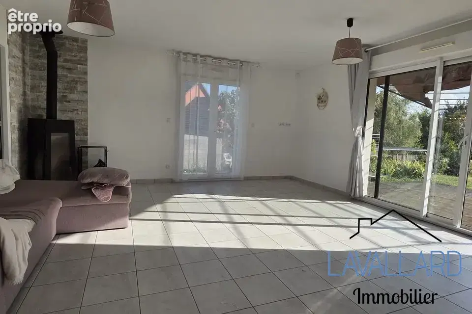 Maison 117 m² à Herissart  - photo 4