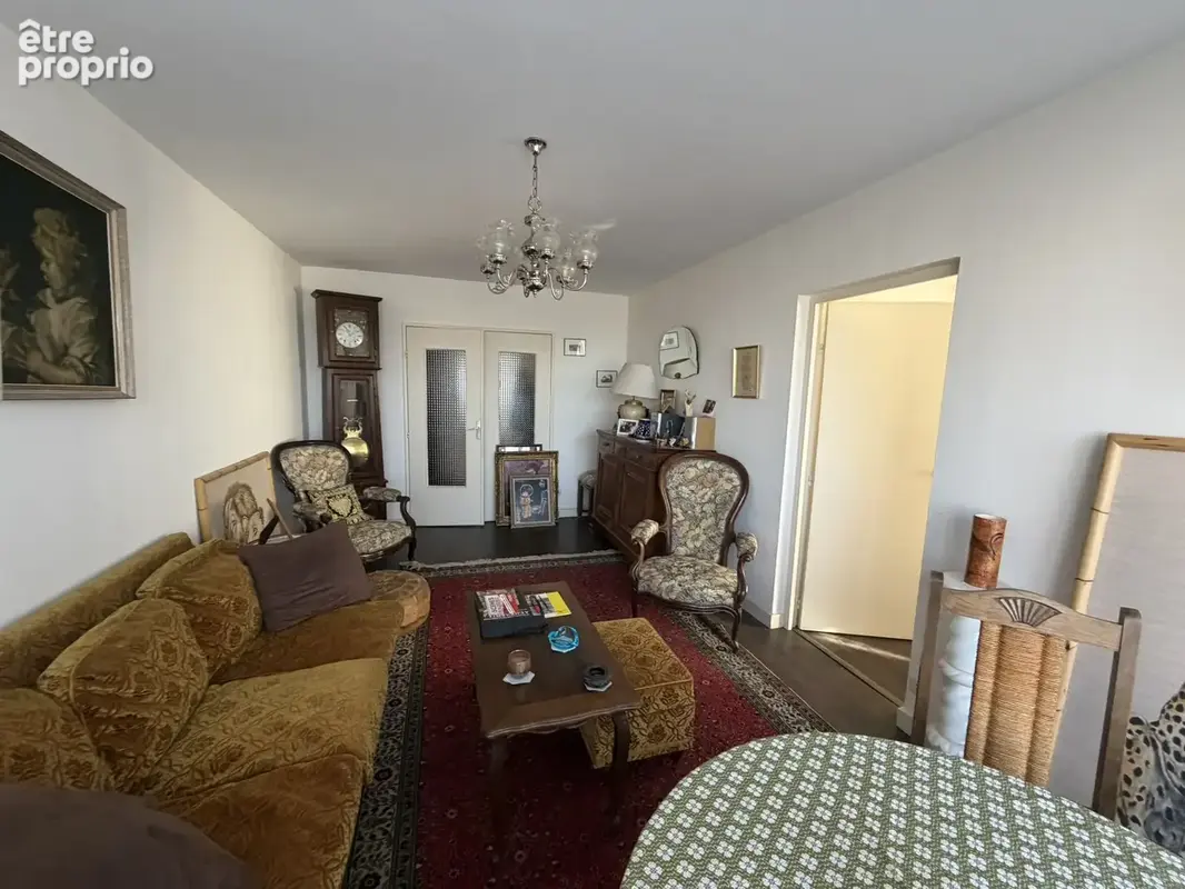 FEURS,  Appartement de type F.4 à vendre - photo 4