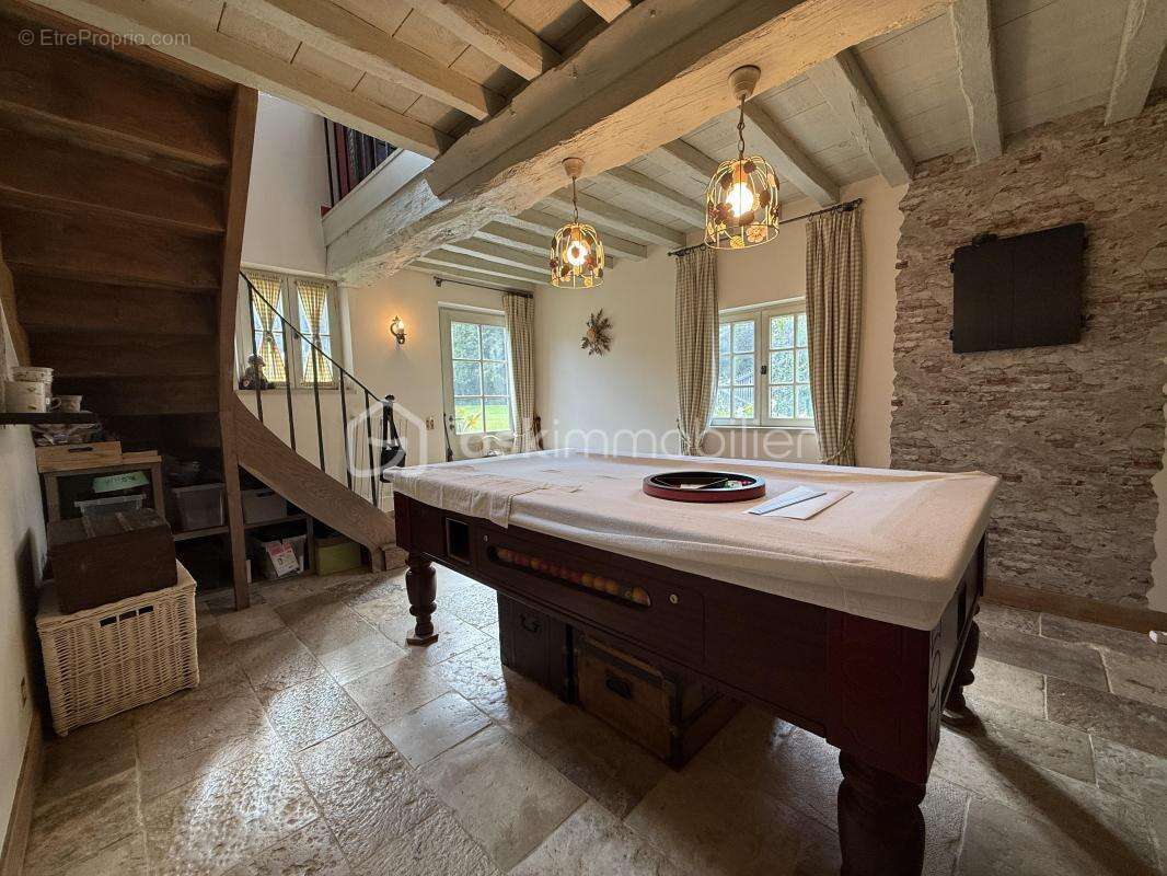 Maison à PONT-L&#039;EVEQUE