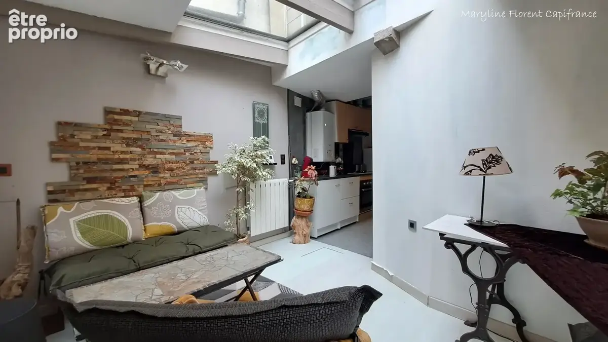 Maison T5 de 105 m² – Cour sans vis-à-vis, Véranda, Terrasse, Garage et dépendance - photo 7
