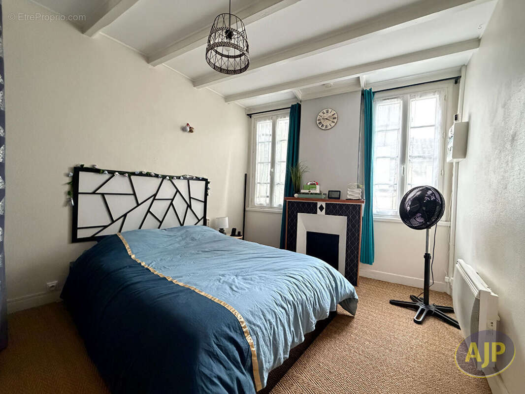 Appartement à PONS